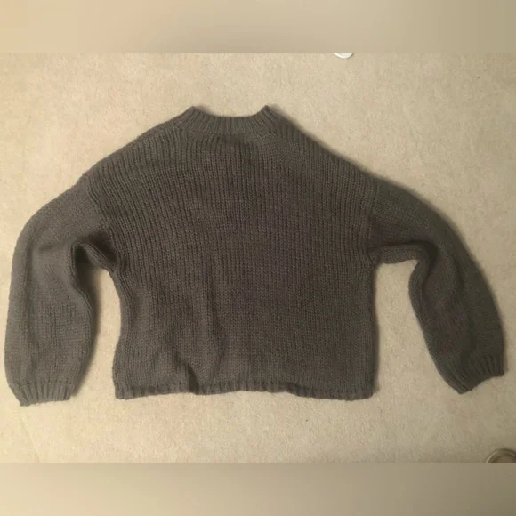 Pink Lily Kicked Back Charcoal Henley Sweater size Small - Picture 5 of 6